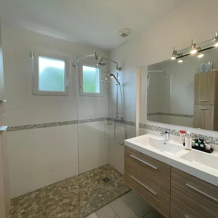 Maison De 12 Personnes Famille Et Piscine * Urrugne