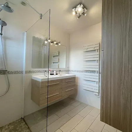 Maison De 12 Personnes Famille Et Piscine *
