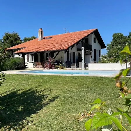 Maison De 12 Personnes Famille Et Piscine
